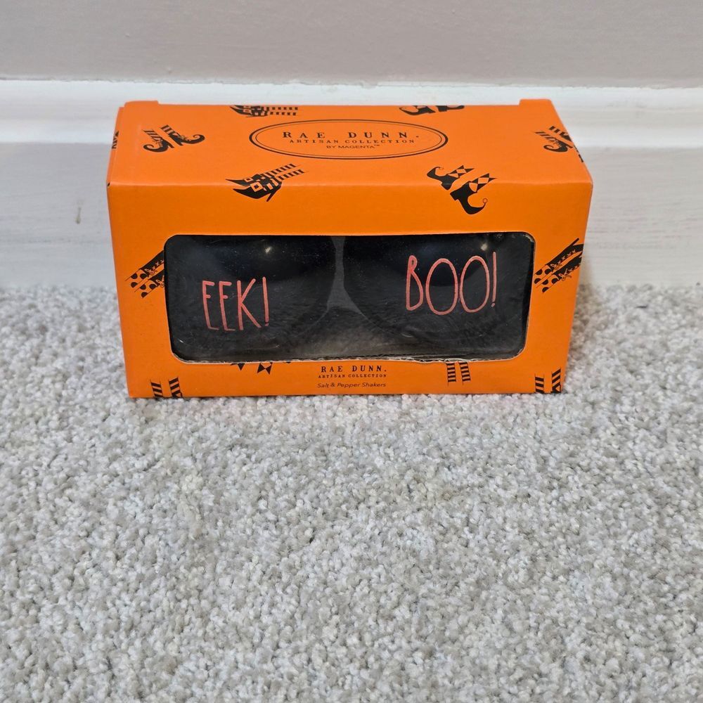 NEW Rae Dunn BOO! & EEK! Halloween Black Cauldron Salt & Pepper Shakers